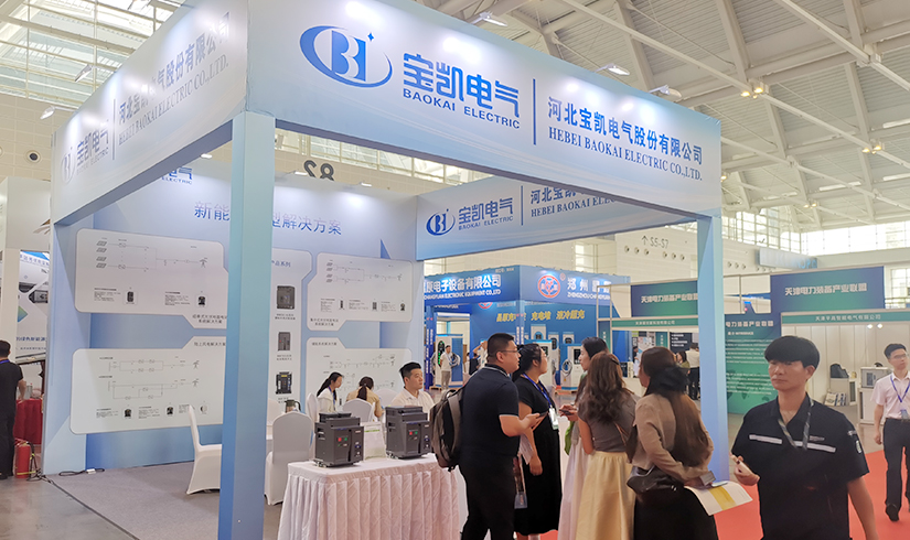 暴击行业天花板！jinnianhui今年会电气硬核技术亮相天津清洁能源展，引央视记者及能源产业巨头现场“挖宝”